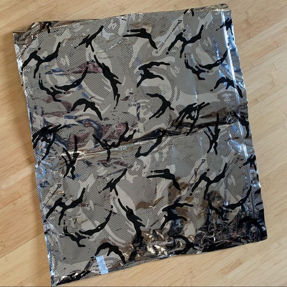 🦍AAPE+ by *A Bathing Ape authentic bag - Picture 2 of 3